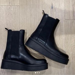 Black Chelsea Boots